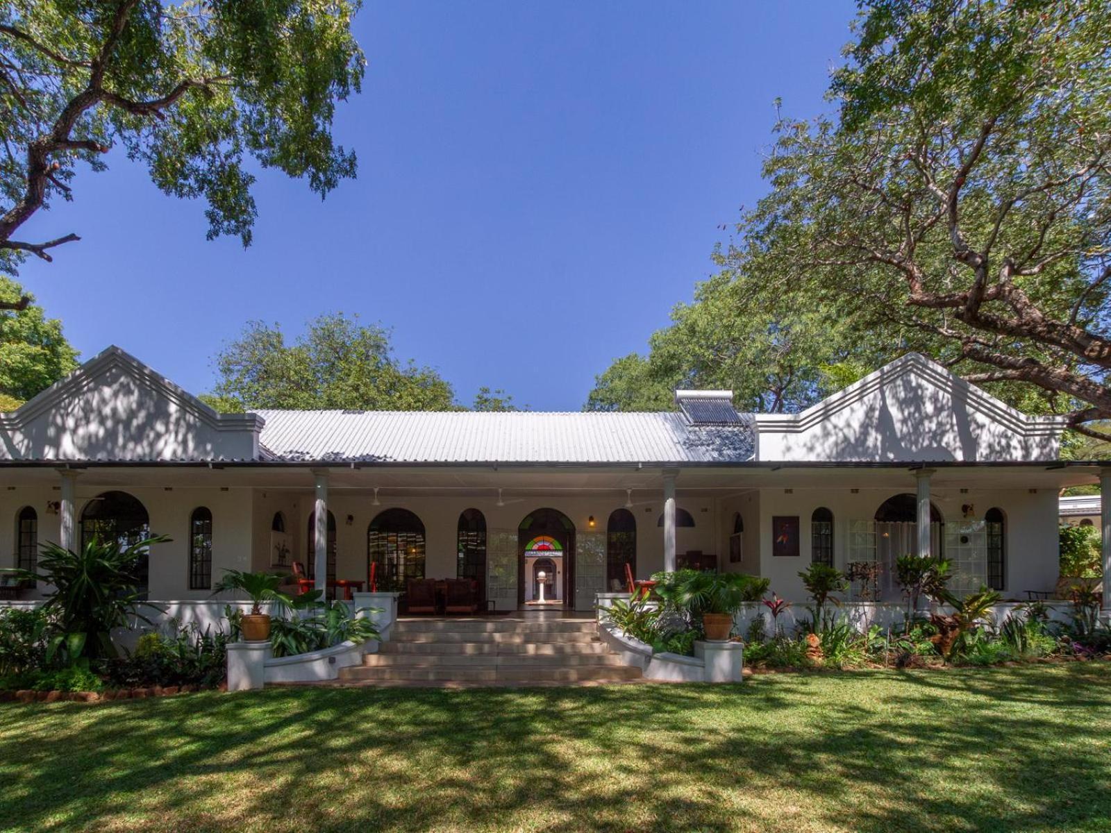 The Courtney Lodge Victoria Falls Exterior foto